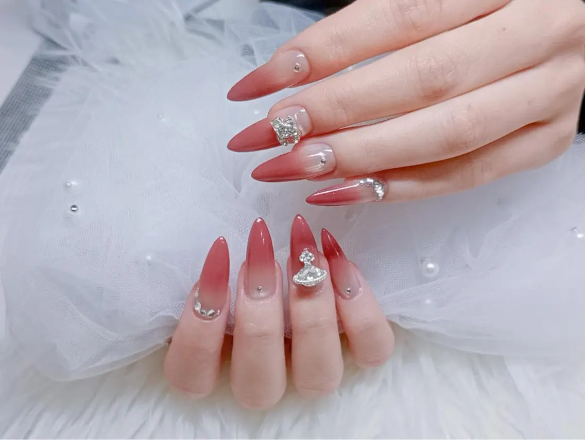 ネイル フットネイル フレンチネイル ジェルネイル ガラスフレンチ 韓国ネイル ハンドネイル ハンドケア The Nail & Eye Lashの眉毛・アイブロウイメージ