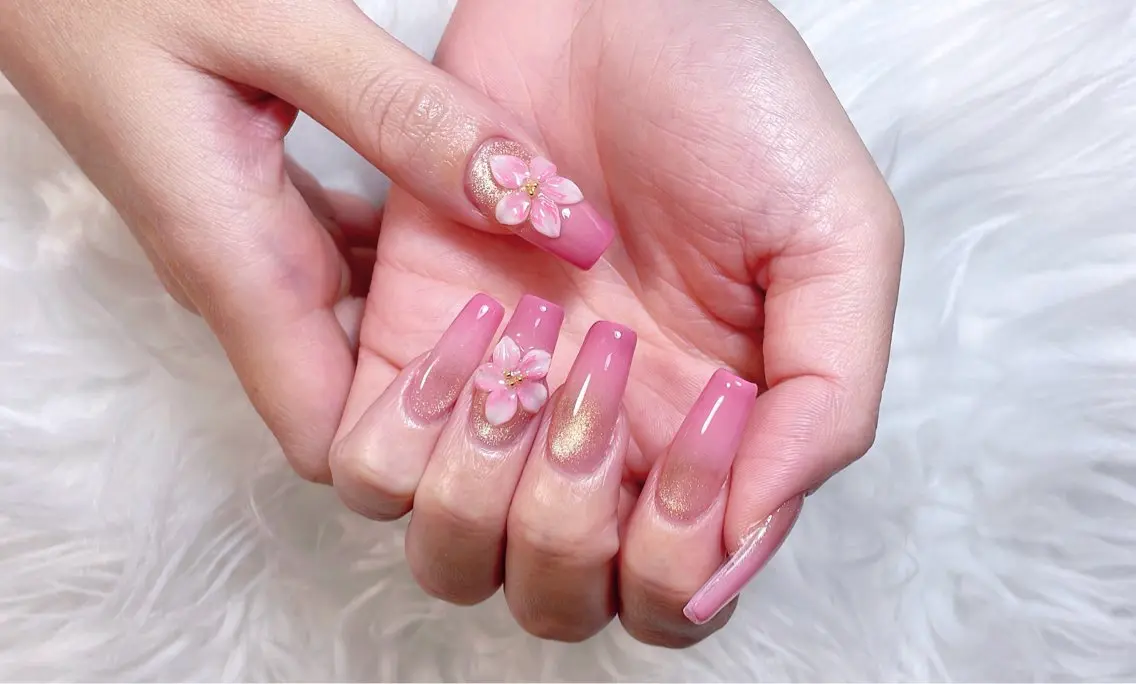 ネイル アニマル柄 チークネイル フラッシュネイル フラワーネイル フットネイル B·U Nail大宮 長さだし専門店のネイルデザイン