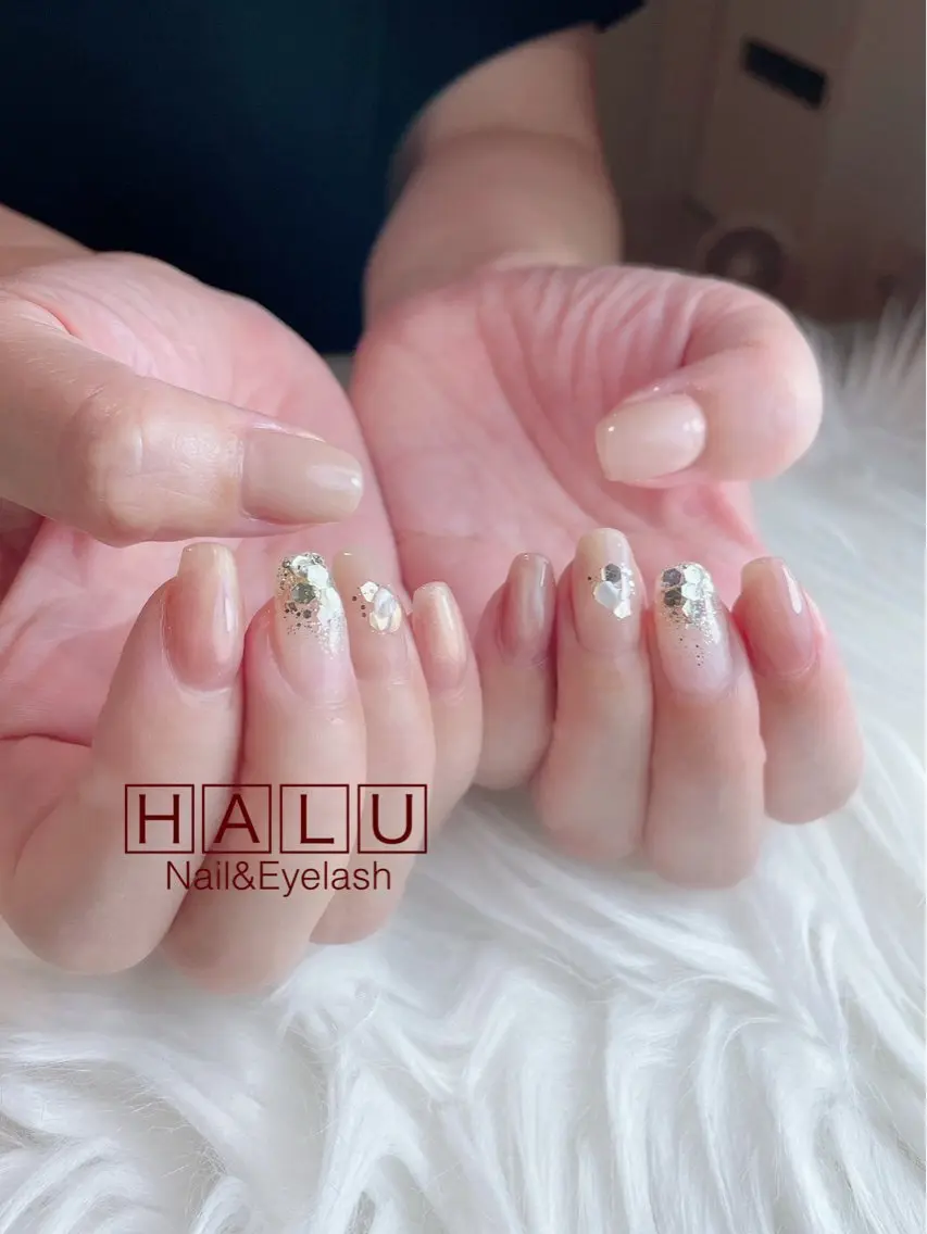 ネイル ゴールド HALU ハルのネイルデザイン