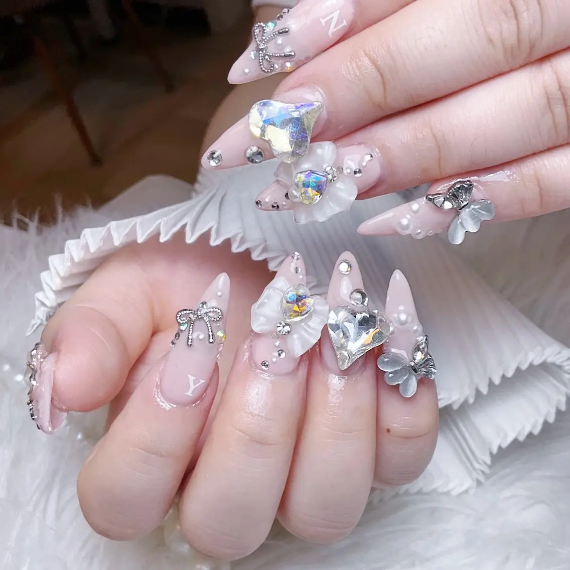 ネイル ハンドネイル 🍭Yun nail hyejin🌸のネイルデザイン