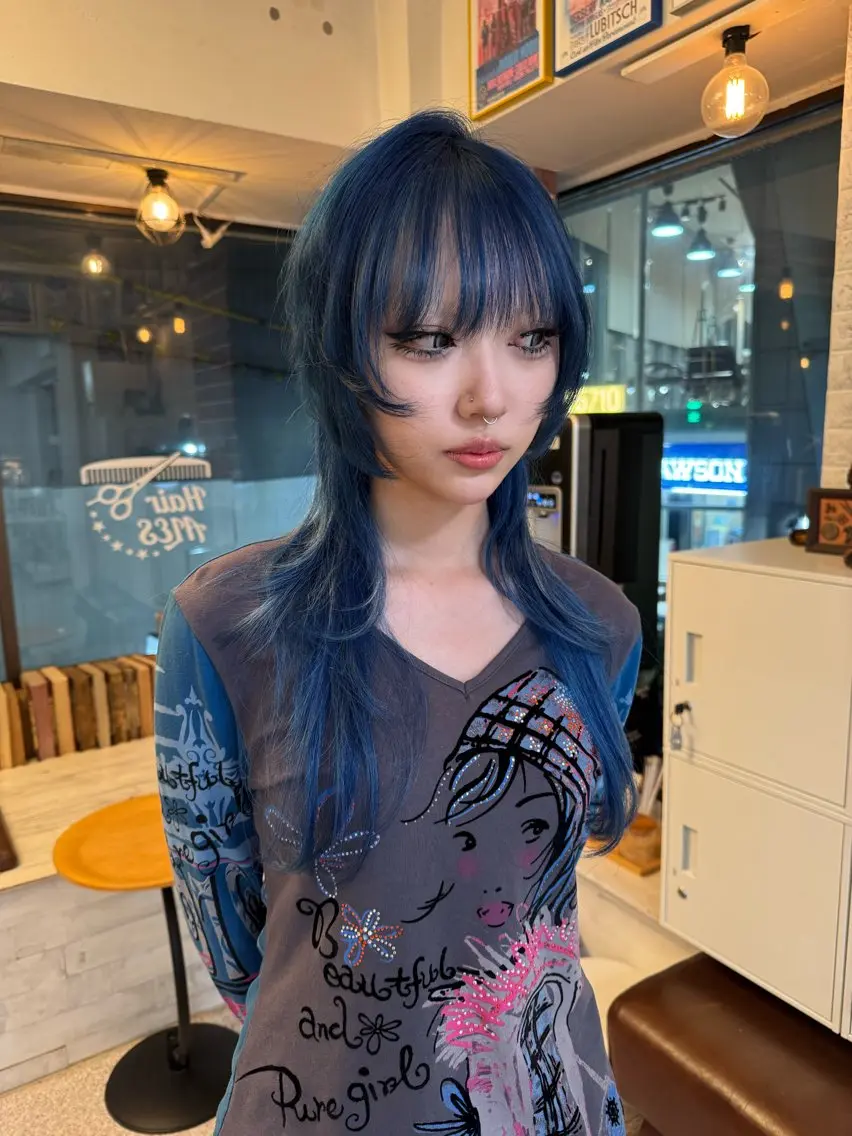 セミロング カラー ブリーチ エクステ レイヤーウルフ エクステ磯部のヘアスタイル
