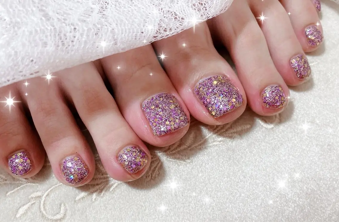 ネイル フットネイル キラキラネイル フットネイル FLARE NAIL フレアネイルのネイルデザイン