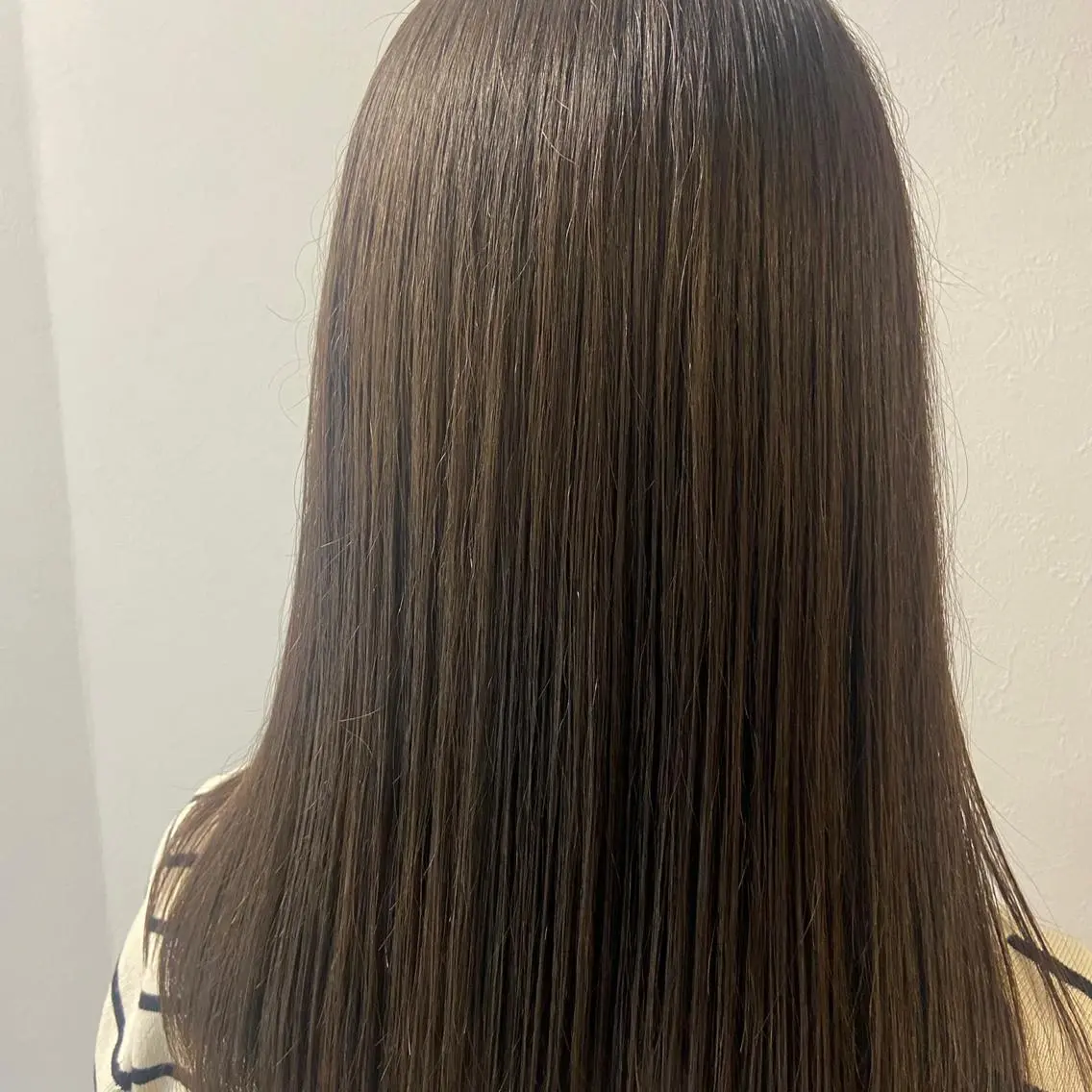 セミロング カラー カット ヘアカラー トリートメント natsumi / N°ariaのヘアスタイル