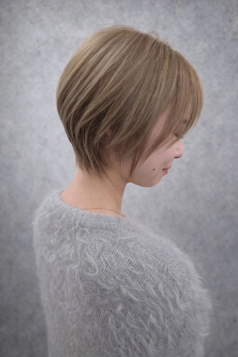 ショート カラー ブリーチ カット ヘアカラー トリートメント アキヒロ🔸 骨格診断/ショートのヘアスタイル