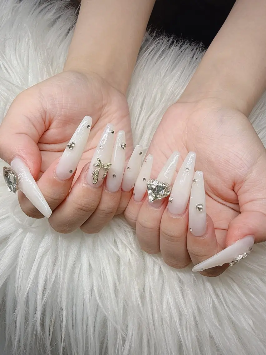 ネイル Lee Nailsのネイルデザイン