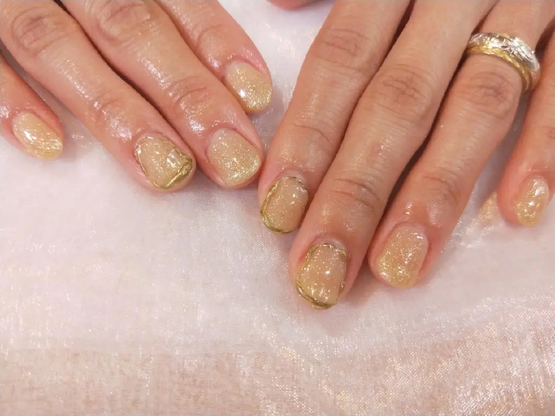 ネイル ハンドネイル ハンドケア はばすみれ🎀ﾈｲﾙ 光ﾌｪｲｼｬﾙ ﾍｱのネイルデザイン