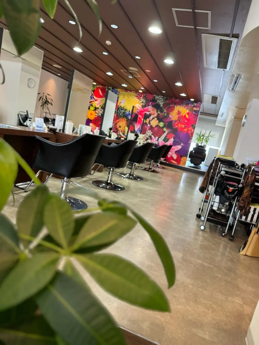 W_SALON ［四条河原町］のヘアスタイル