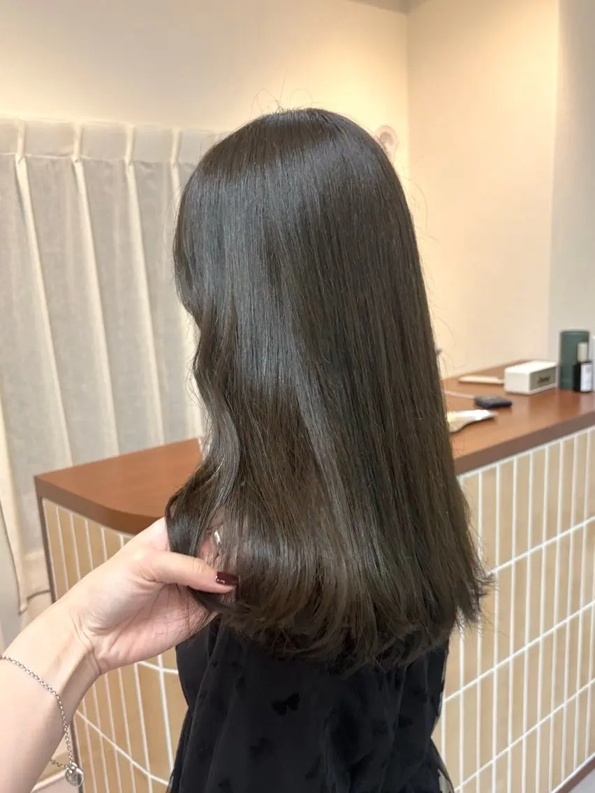 ミディアム カラー ヘアアレンジ カット ヘアカラー トリートメント ハル🌸柔色/ ブリーチなし/艶髪のヘアスタイル