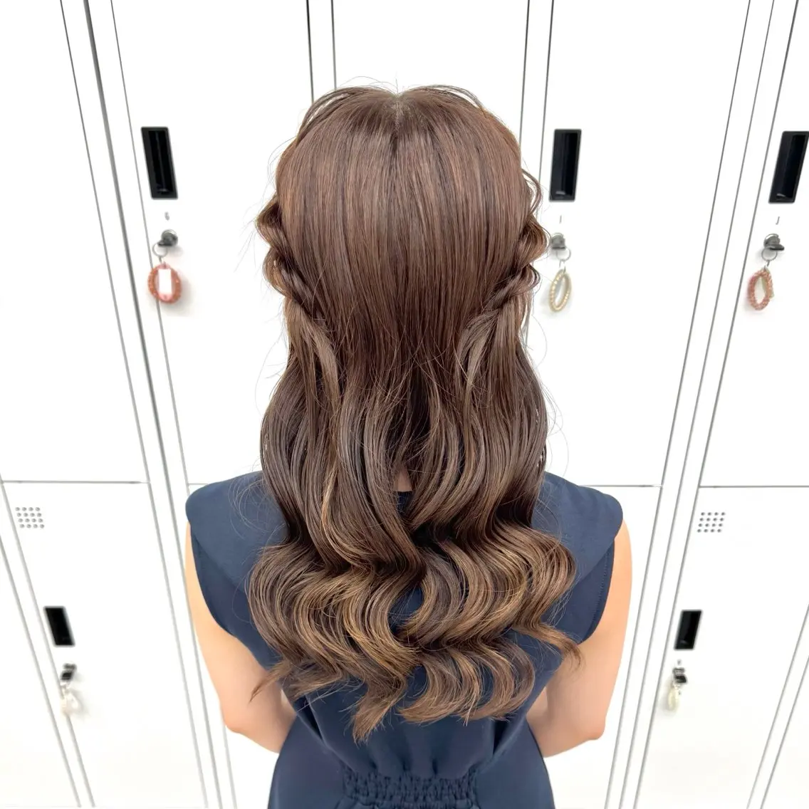 ロング ヘアアレンジ ヘアセット ヘアメ🎀ハイトーン 🩵エクステ🪄しほのヘアスタイル