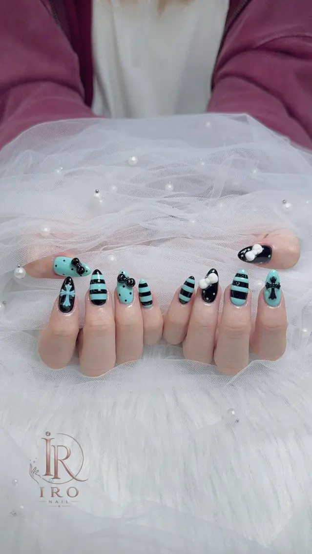 ネイル ハンドネイル IRO Nail Studioのネイルデザイン
