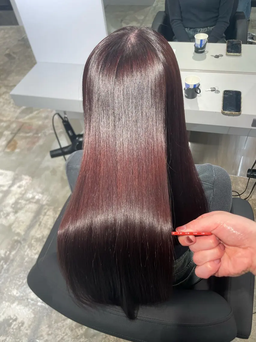 ロング カラー カシス レッドカラー カット ヘアカラー トリートメント 🫧透明感/美髪🫧 Hiroakiのヘアスタイル