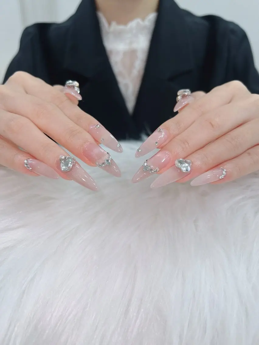 ネイル オーロラネイル ボルドー ブラウン 氷ネイル・うるうるネイル キラキラネイル ハンドネイル Sora  Nail 長さ出し専門店のネイルデザイン