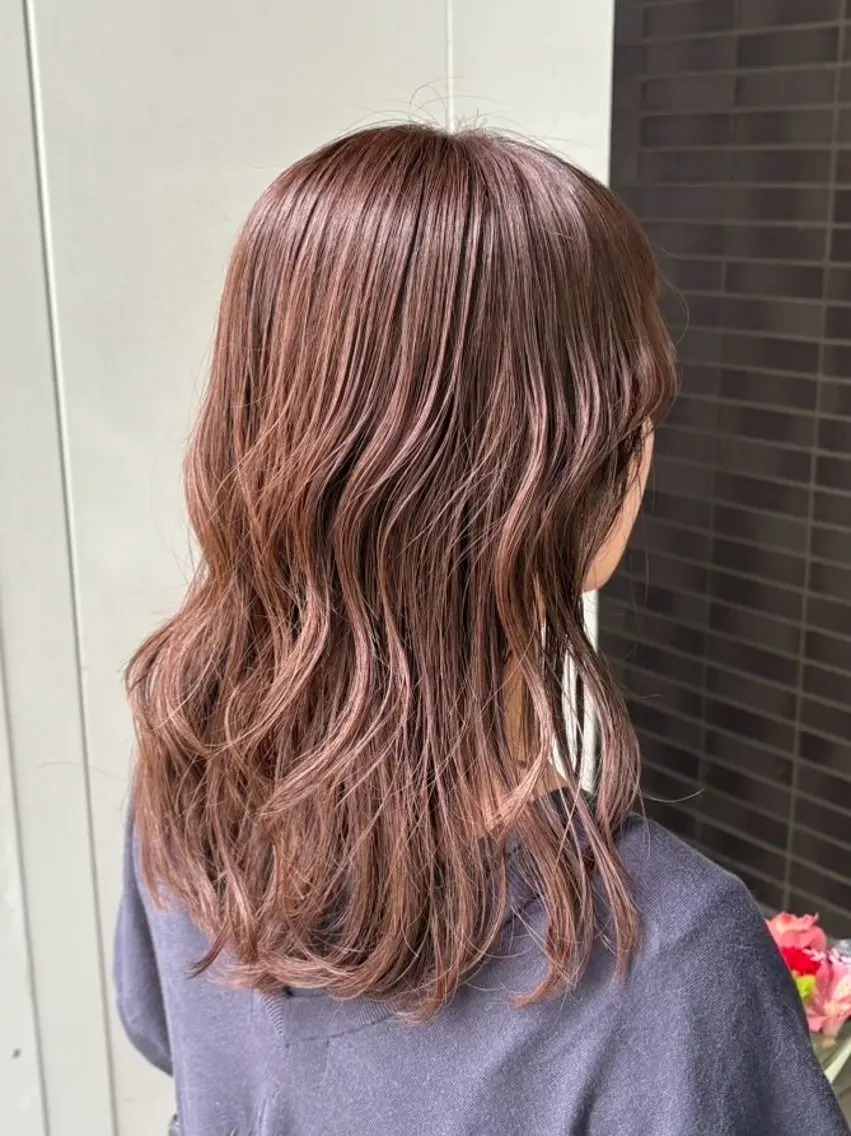 ミディアム ヘアカラー 咲 sakiのヘアスタイル