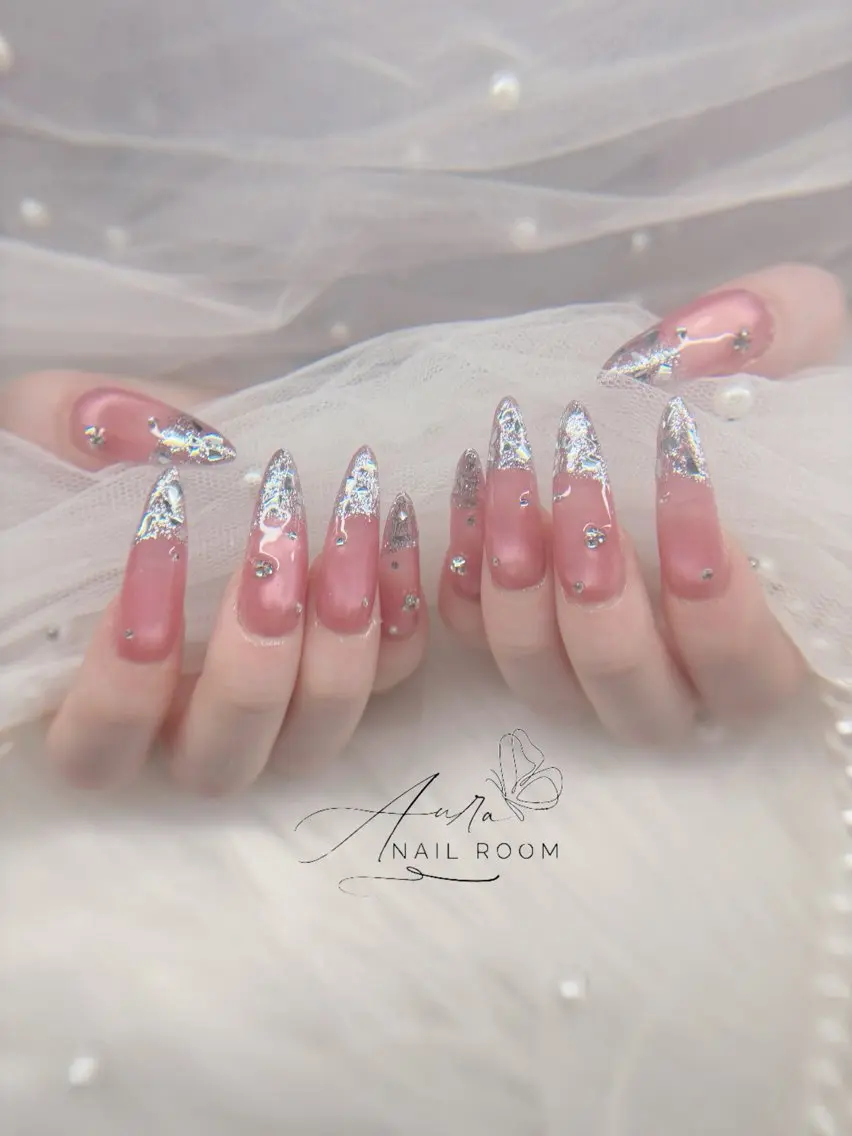 ネイル Aura Nail Roomのネイルデザイン