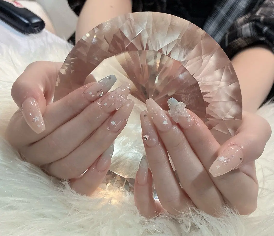 ネイル ハンドネイル LoaChaton kaeのネイルデザイン