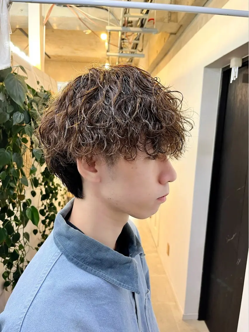 ショート パーマ カット パーマ トリートメント ブリーチ有無Wカラー メンズパーマ大成のヘアスタイル