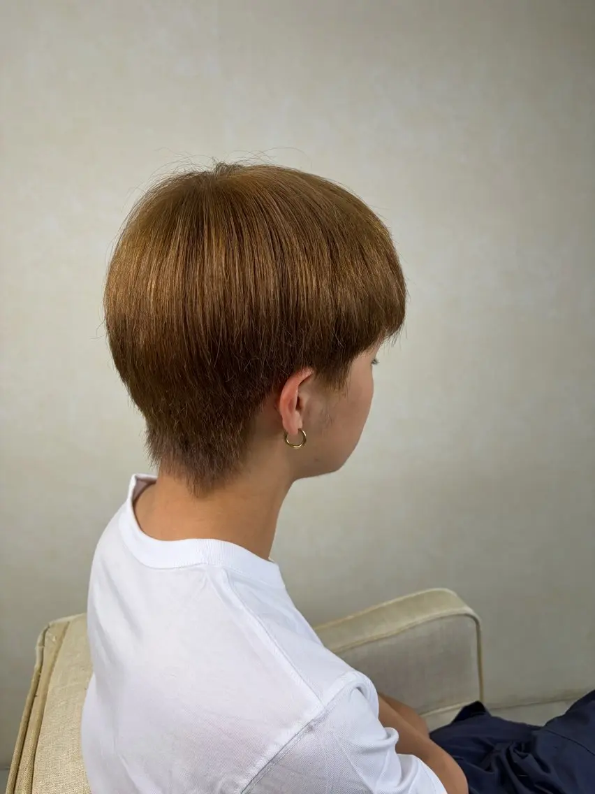 カラー メンズ メンズブリーチ ベージュカラー ブリーチ ブラウンカラー ブラウンベージュ ヘアカラー 中谷 流輝のヘアスタイル