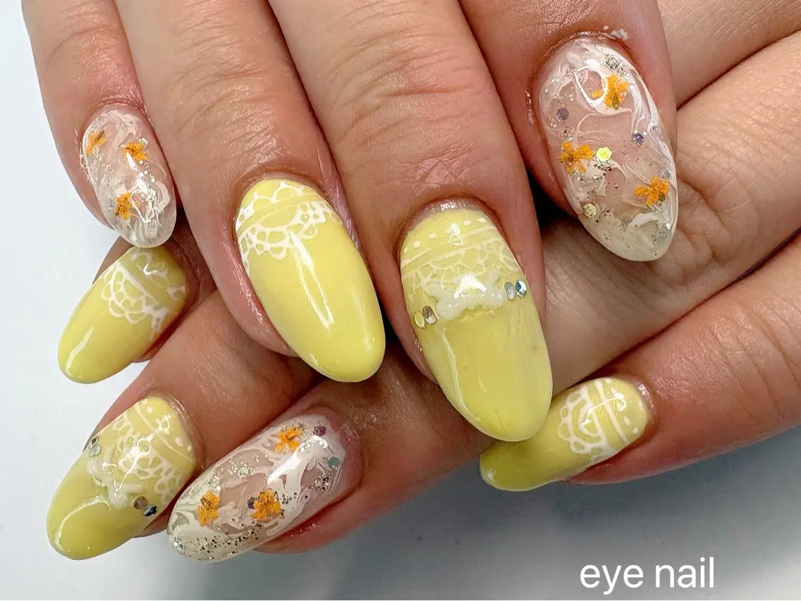 ネイル フラワーネイル レース ニュアンスネイル リボン ストーンネイル ハンドネイル Eye nailのネイルデザイン