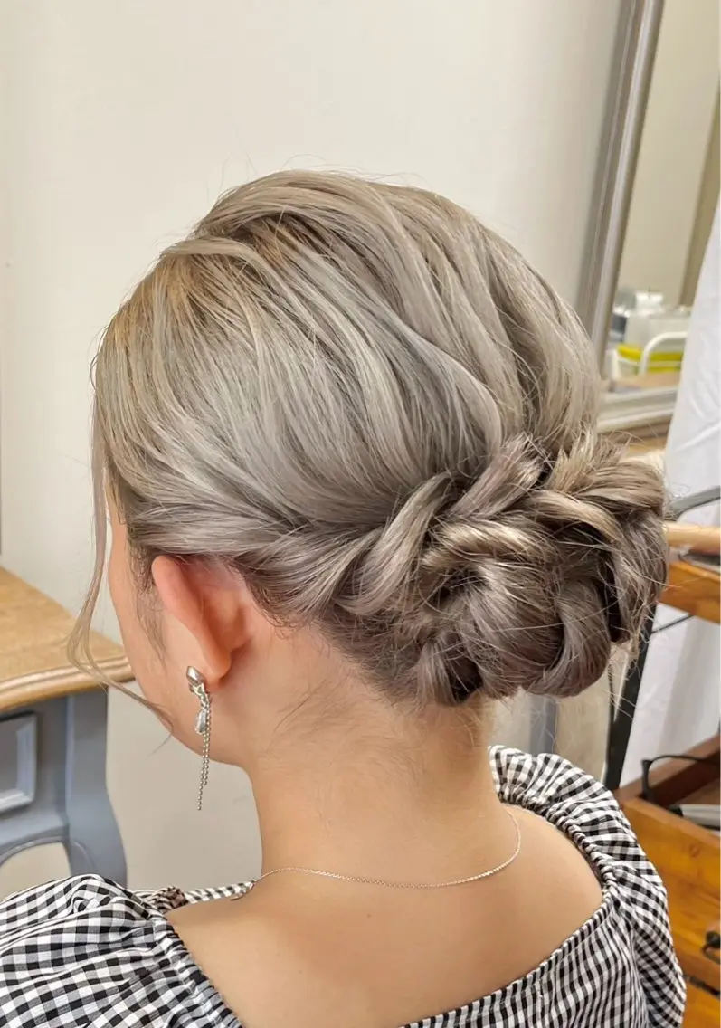 ロング 君山 希美のヘアスタイル