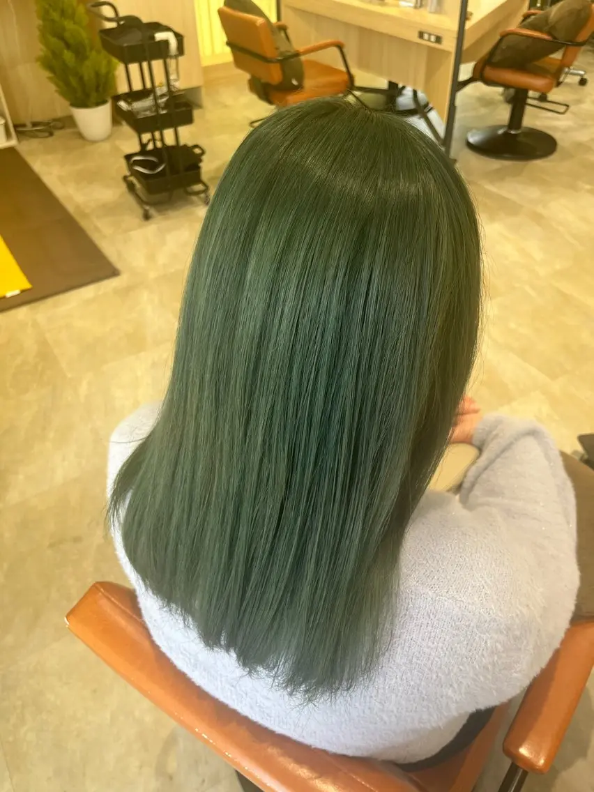 カラー ヘアカラー 無料カットモデル ✂︎いおん✂︎のヘアスタイル