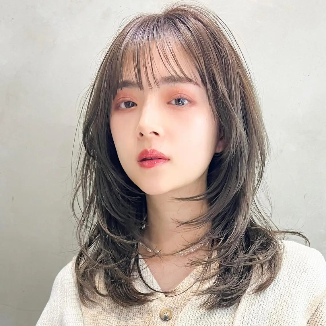 ミディアム カラー パーマ ヘアアレンジ メンズ キッズ ネイル マツエク・マツパ アイブロウ ヘアカラー トリートメント ヘッドスパ ヘアセット 丁寧なカウンセリング 🌿Chiemi🌿のヘアスタイル