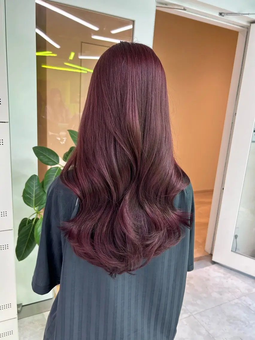 ロング 暖色系ハイトーン♡ mioriのヘアスタイル
