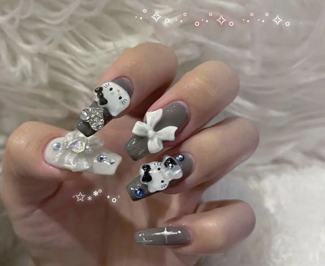 ネイル アートネイル フラワーネイル ジェルネイル グラデーション ミラーネイル Jenn Nail Salonのネイルデザイン