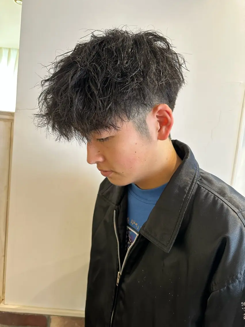 パーマ メンズ カット パーマ メンズパーマ特化🔥 ツイスパ/シャドウのヘアスタイル