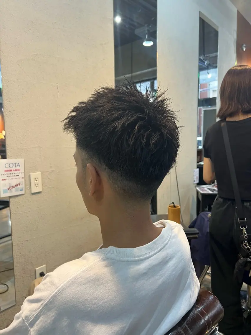 ショート メンズ アップバング フェードカット Men's NAM 八角のヘアスタイル