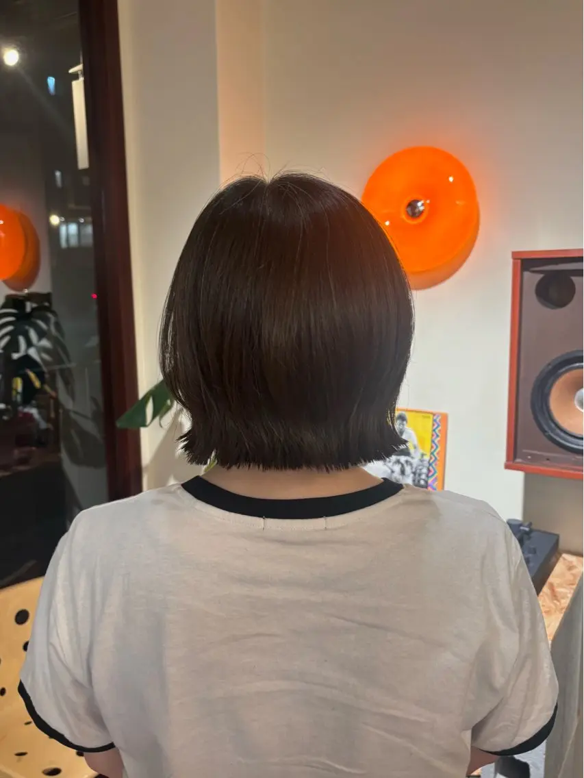 ショート ボブ レイヤーカット 崎村 寧々のヘアスタイル