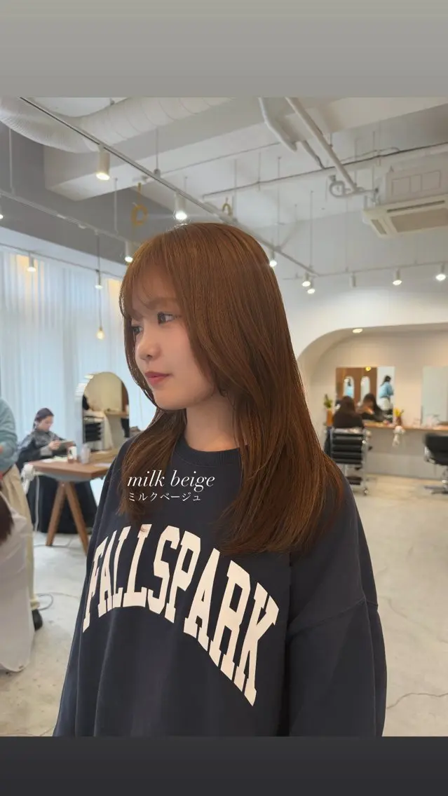 セミロング ヘアカラー 山口 愛結のヘアスタイル