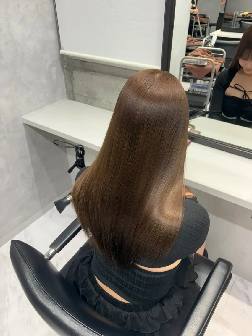 ロング カラー ベージュカラー ヘアカラー みう 📍新宿美髪のヘアスタイル