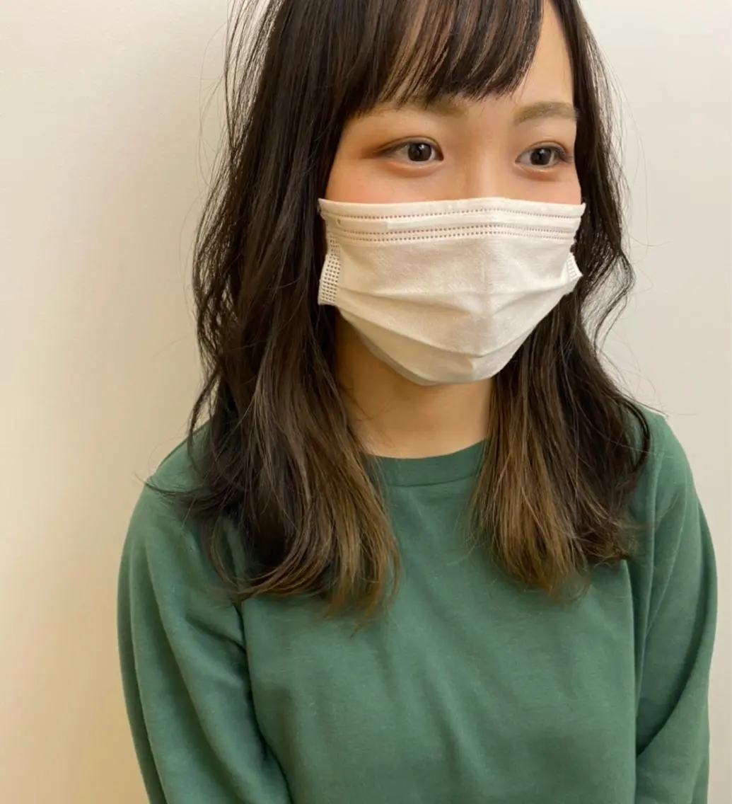 ロング カラー アッシュ インナーカラー オリーブアッシュ 🌼 アユカのヘアスタイル