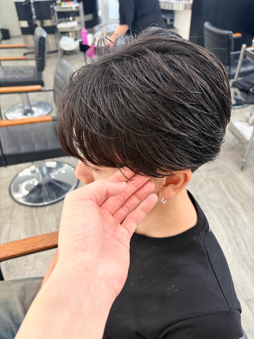 パーマ メンズ センターパート フェザーパーマ メンズパーマ 縮毛矯正 ニュアンスパーマ カット パーマ 静岡 / 毛流れ特化 /メンズヘア/真大のヘアスタイル