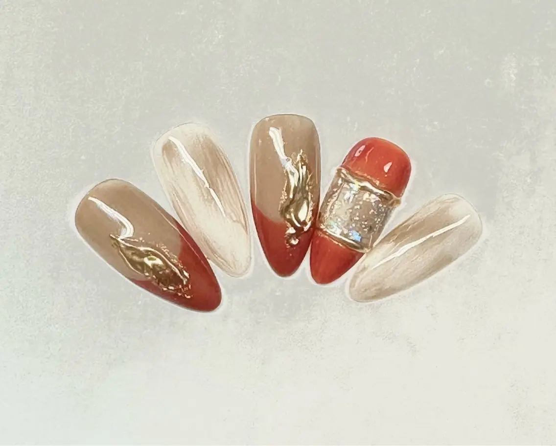 ネイル オーロラネイル フレンチネイル ミラーネイル ニュアンスネイル Mai’s nailのネイルデザイン