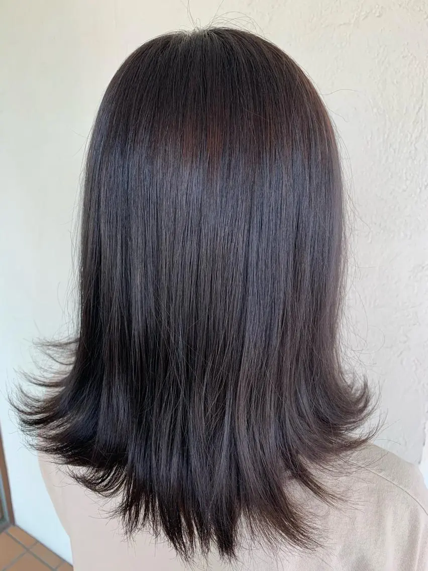 カット+うる艶ダメージレスカラーの写真
