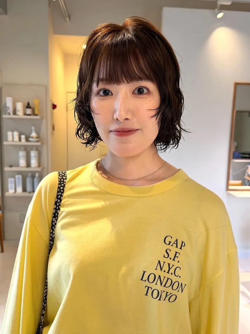 ショート カラー パーマ パーマ🌀/縮毛🪡 透明感カラー🧊のヘアスタイル
