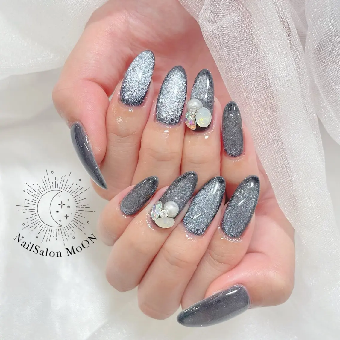 ネイル マグネットネイル ストーンネイル MoON...❤︎ MeGuのネイルデザイン