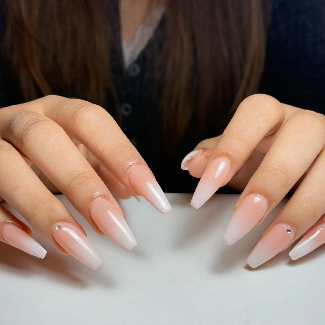 ネイル チークネイル フレンチネイル グラデーション キラキラネイル 韓国ネイル ハンドネイル Risa_ Nailのネイルデザイン