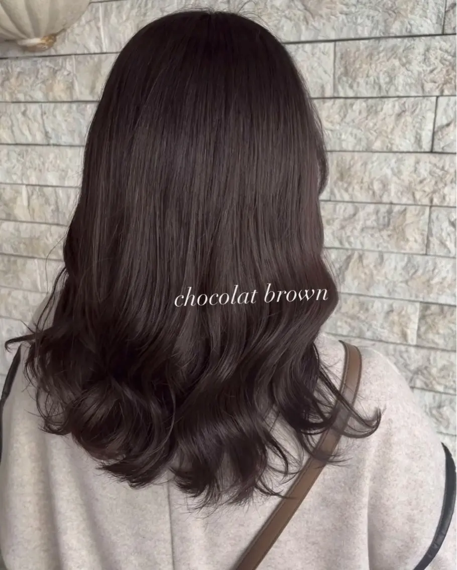 ミディアム カット ヘアカラー トリートメント 透明感カラー／ 艶感カラー／RAMUのヘアスタイル