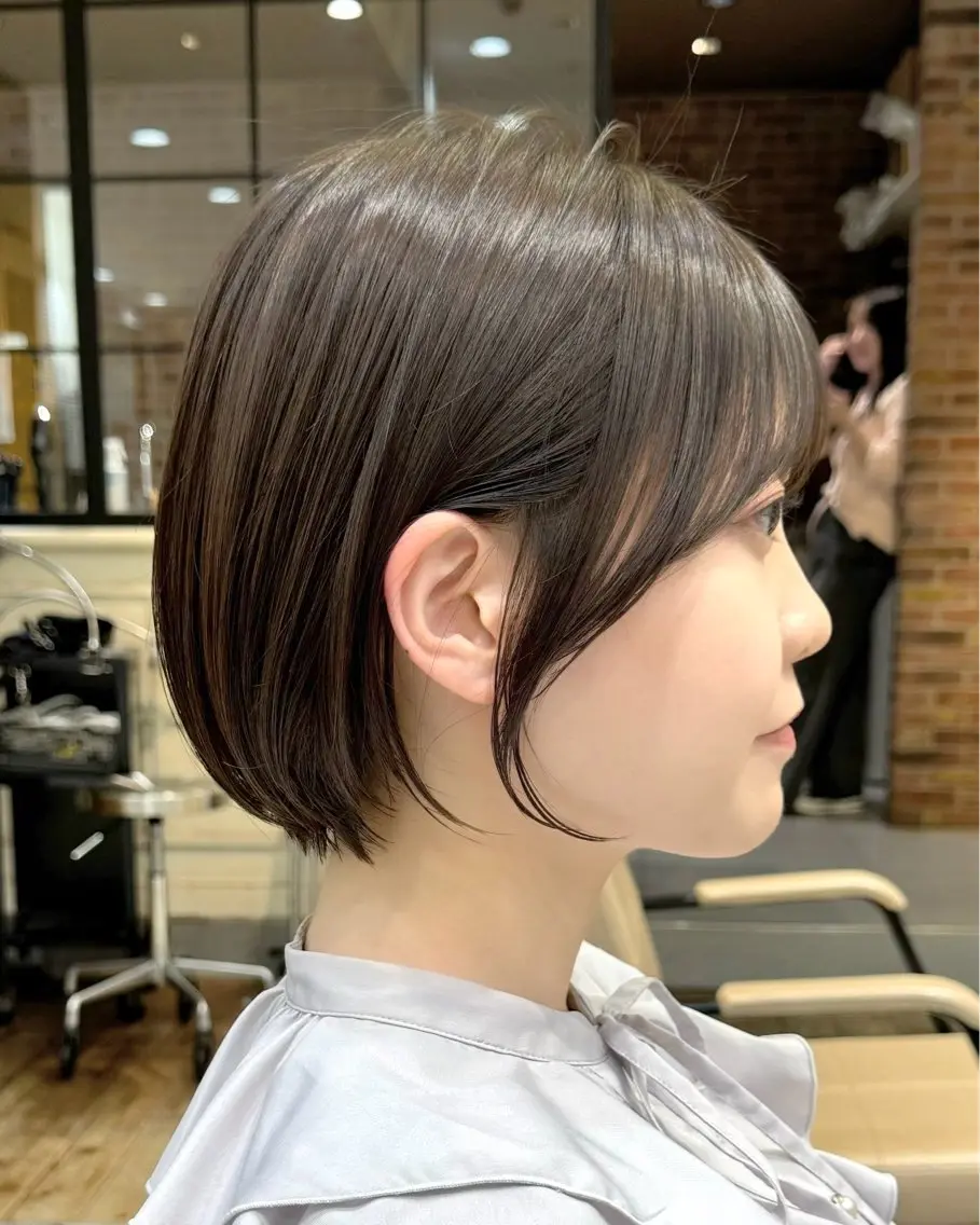 ショート カラー ヘアカラー トリートメント 💍新宿ショート 💍岩田莉奈のヘアスタイル