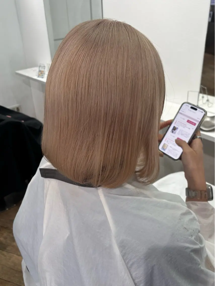 ミディアム ヘアカラー ブリーチ透明感カラー 🍀mizuki🍀のヘアスタイル