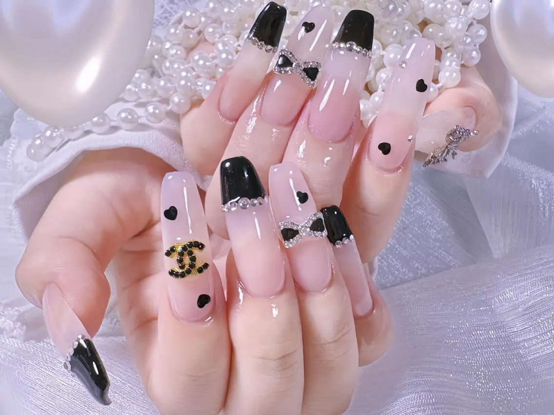 ネイル ハンドネイル 🎀鈴音🎀 ワンホンネイルのネイルデザイン