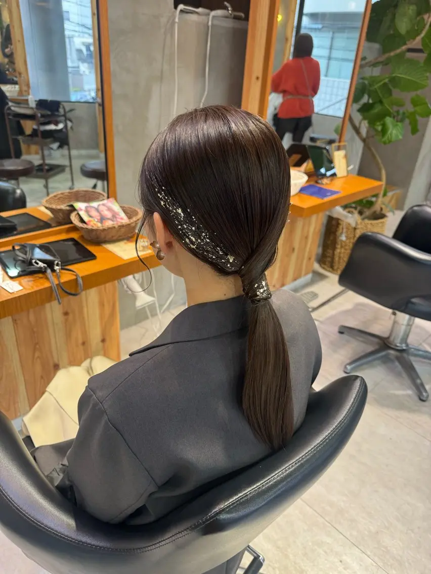 セミロング ヘアアレンジ 佐々木 まゆかのヘアスタイル