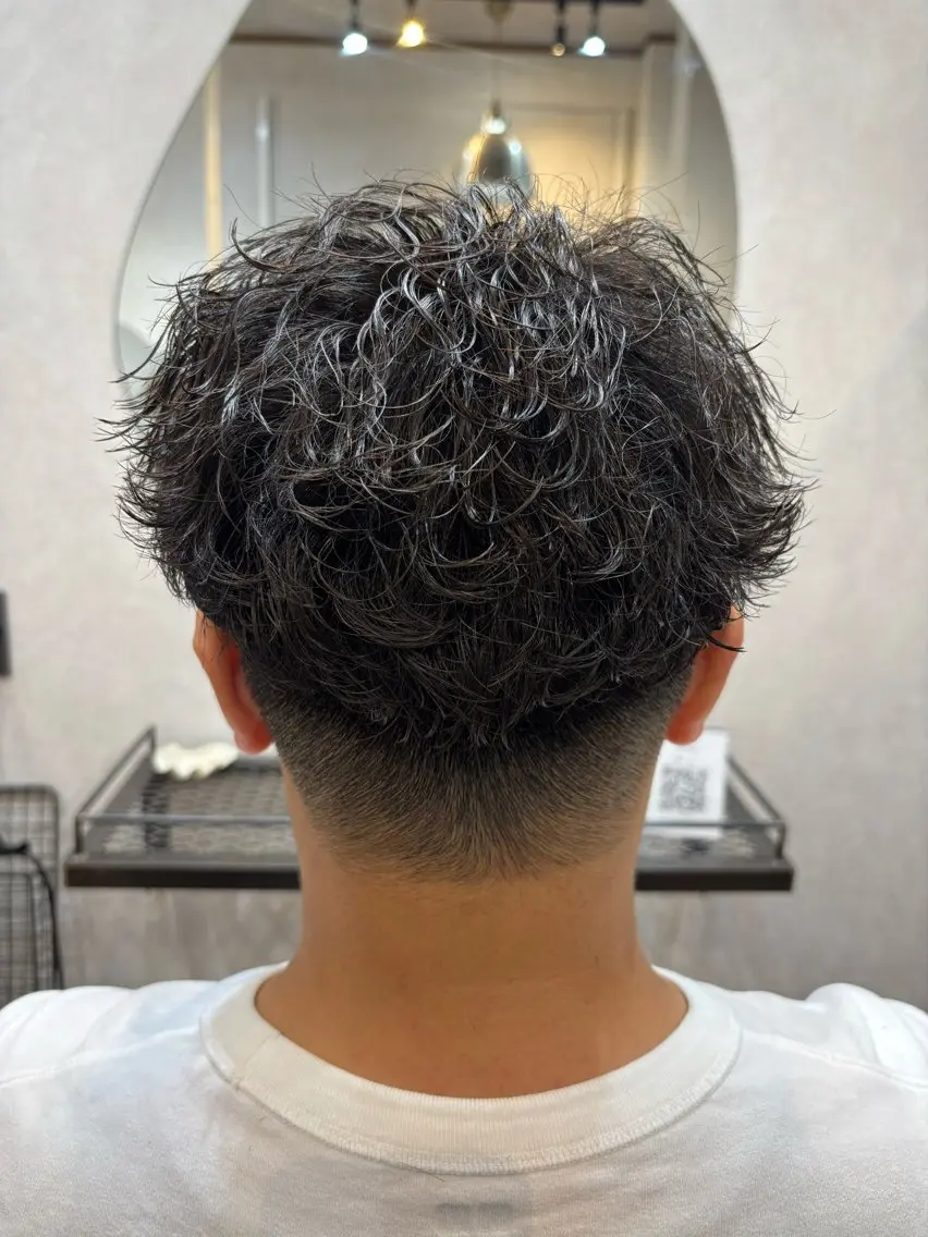 パーマ メンズ 波巻きパーマ カット パーマ トリートメント 堀越 智仁のヘアスタイル