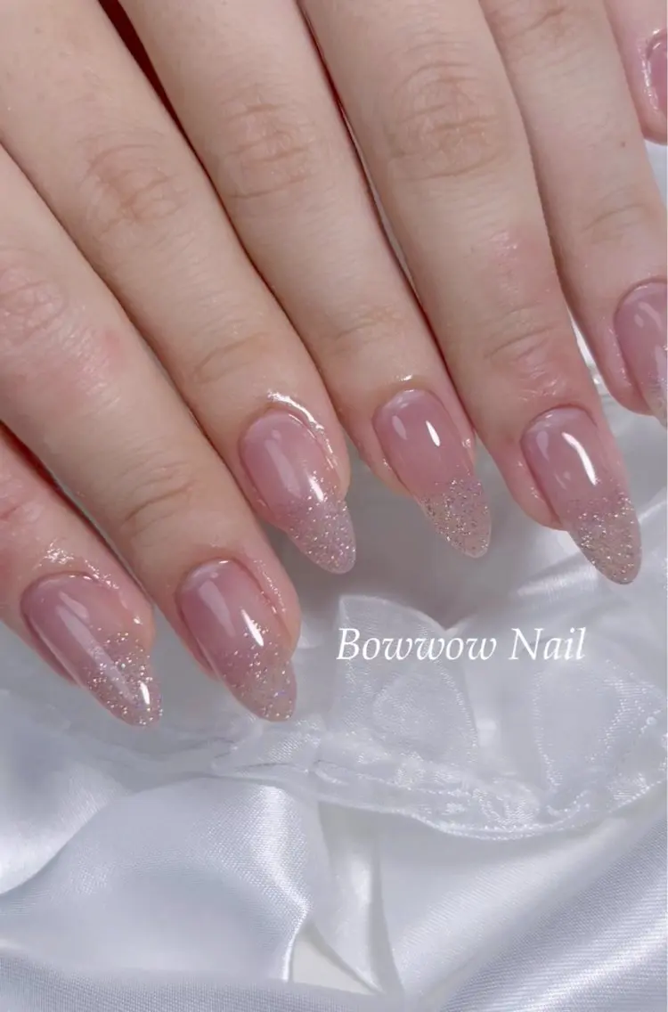 ネイル チークネイル グラデーション 韓国ネイル ラメ(グリッター) ラメグラデーション ハンドネイル Bow wow Nail さや🧸のネイルデザイン