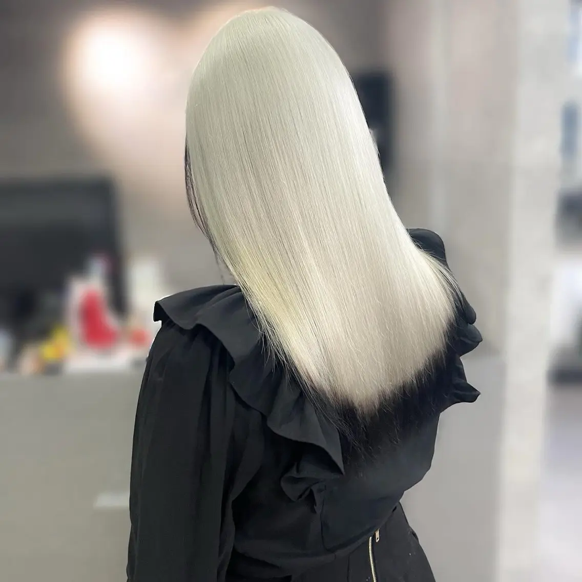 ロング カラー ヘアカラー トリートメント ハイトーンエクステ 🎩カズキ🎩のヘアスタイル