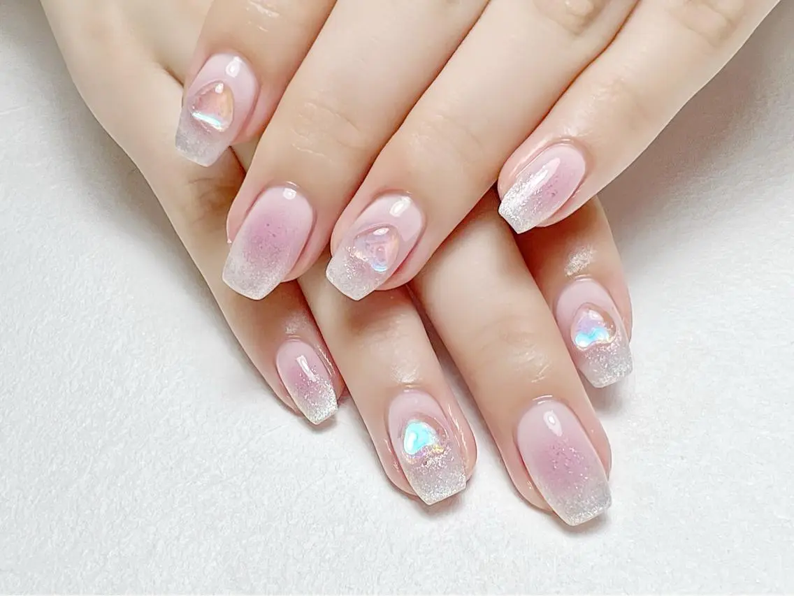 ネイル チークネイル キラキラネイル マグネットネイル ピンク ワンホンネイル rouse nail RISATOのネイルデザイン