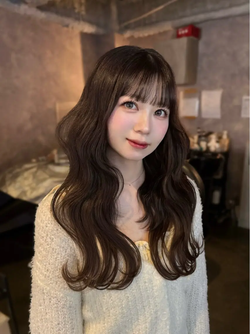 セミロング カラー ヘアアレンジ エクステ 🌱巴結生🌿グレー ジュ☁️ミルクティーのヘアスタイル