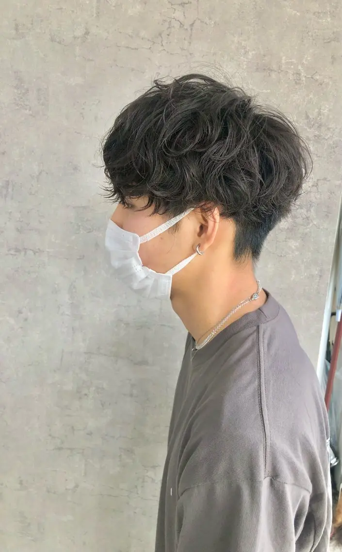 ミディアム パーマ メンズ エビスザキレン／メン ズ／心斎橋🌳のヘアスタイル